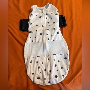 Planets SNOO happiest baby sleep sack in i be used in SNOO bassinet